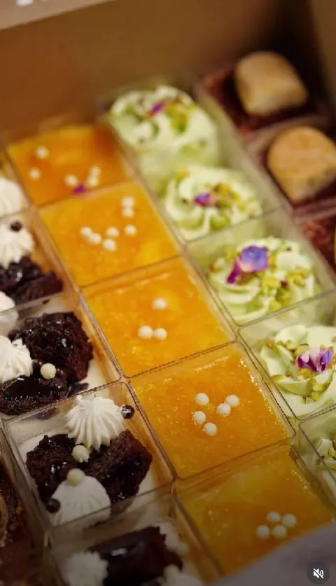 Elegant dessert Yum Yum Catering